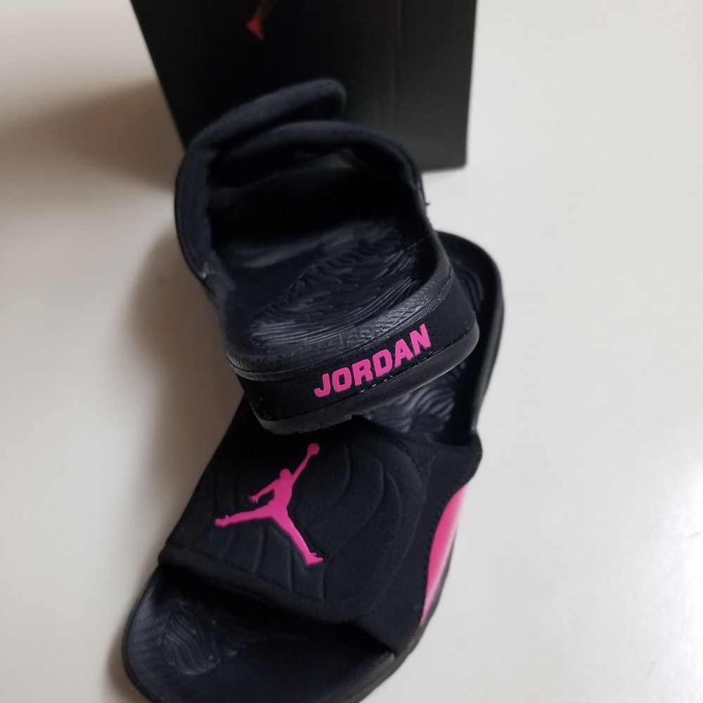 Air jordan hydro 4 pink Jordan slippers